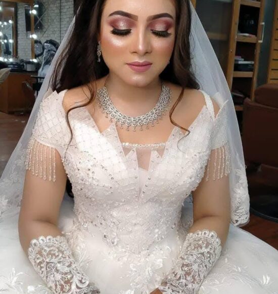  PARTY MAKEOVER